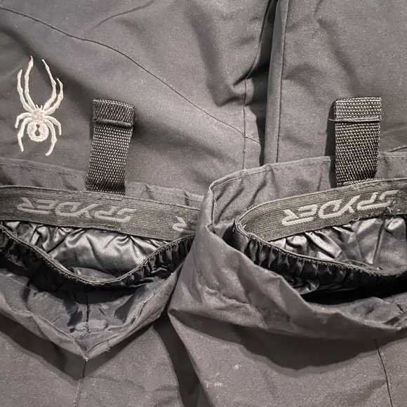 Spyder snow pants and hat - Picture 7 of 8